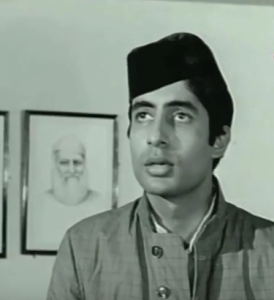 amitabh bachchan first movie saath hindustani