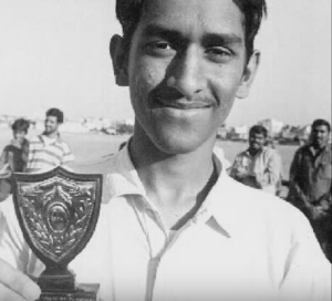 dhoni childhood photo young