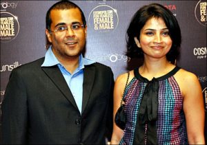 chetal bhagat with wife Anusha Bhagat pictures