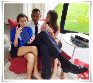 alex-rodriguez-with-daughter